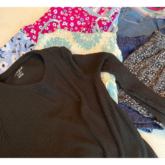 Cat & Jack Other - Girls Clothing Lot Size 10/12  8 Pieces Shorts Dresses